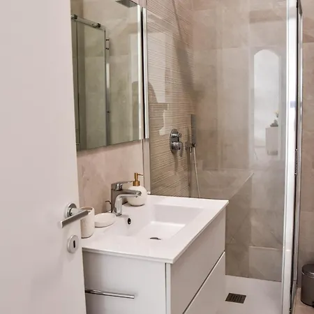 Antonella App Lavinia * Tavernerio