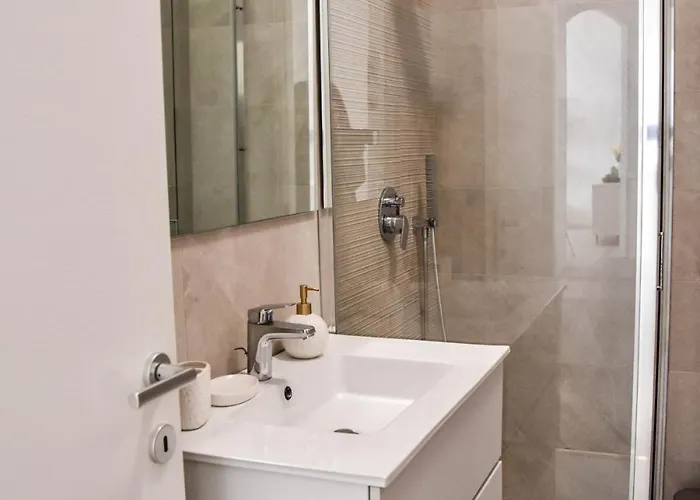 Antonella App Lavinia * Tavernerio